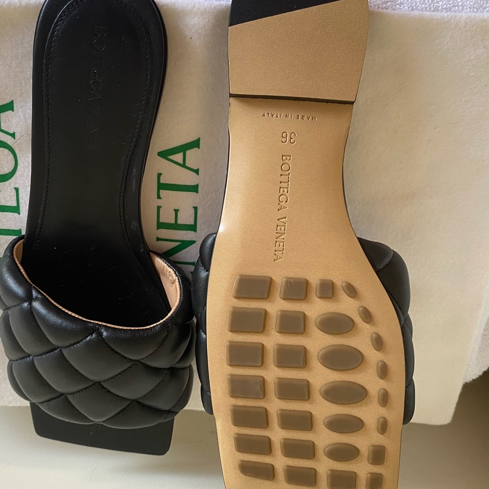 Bottega venete size 36, black